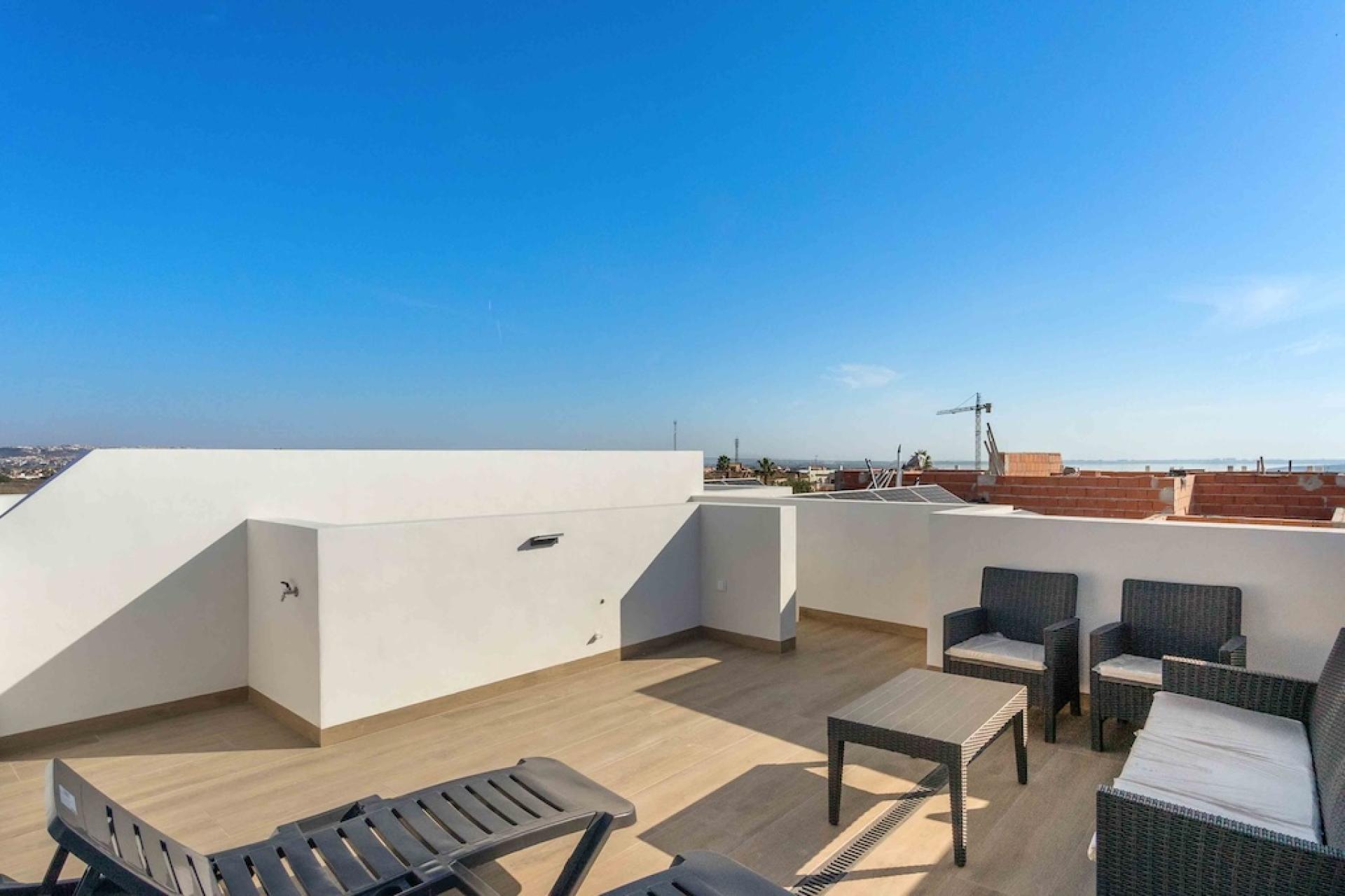 3 !bedroom Segment w zabudowie bliźniaczej ! EN Los Montesinos in Medvilla Spanje
