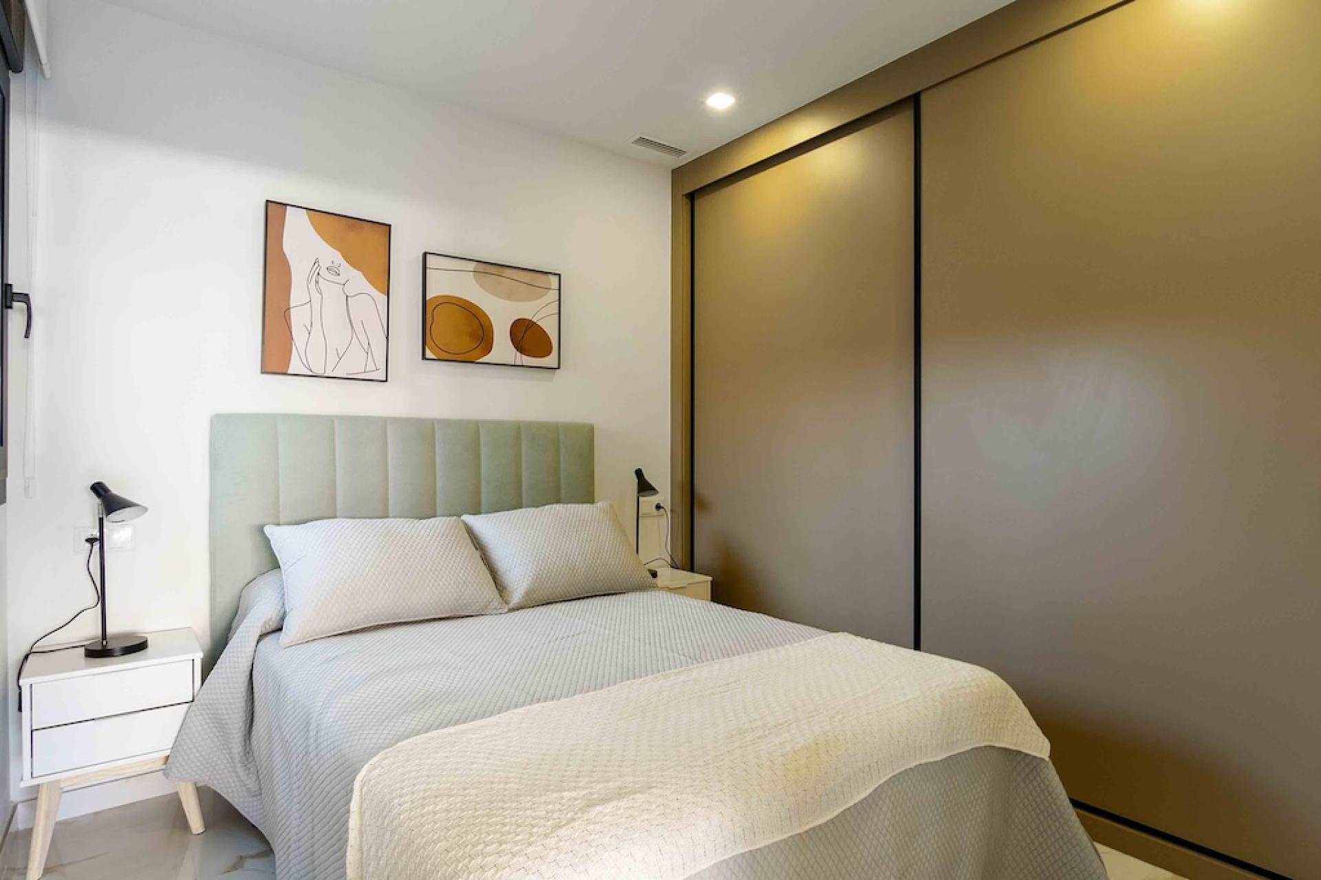 3 !bedroom Segment w zabudowie bliźniaczej ! EN Los Montesinos in Medvilla Spanje