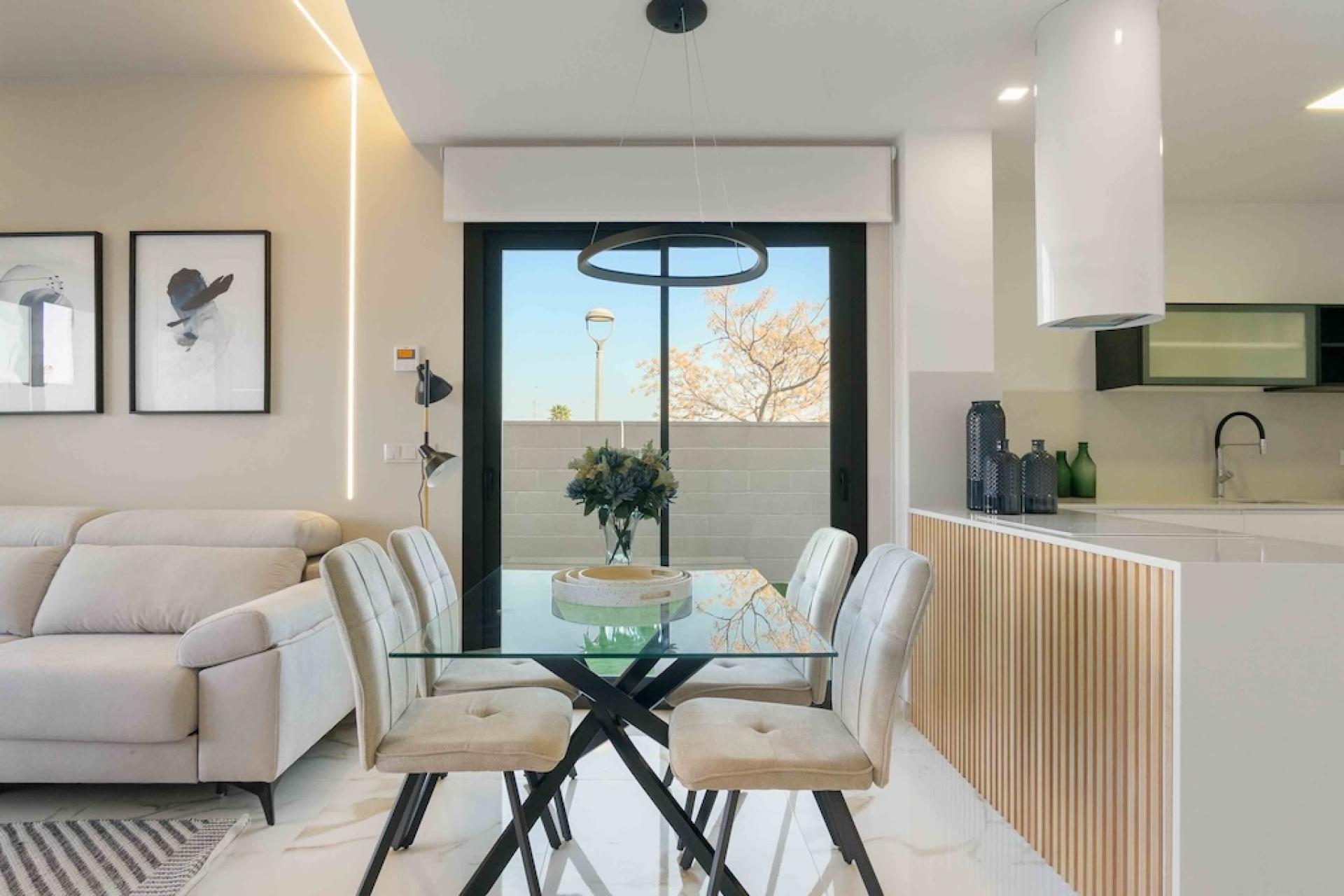 3 !bedroom Segment w zabudowie bliźniaczej ! EN Los Montesinos in Medvilla Spanje