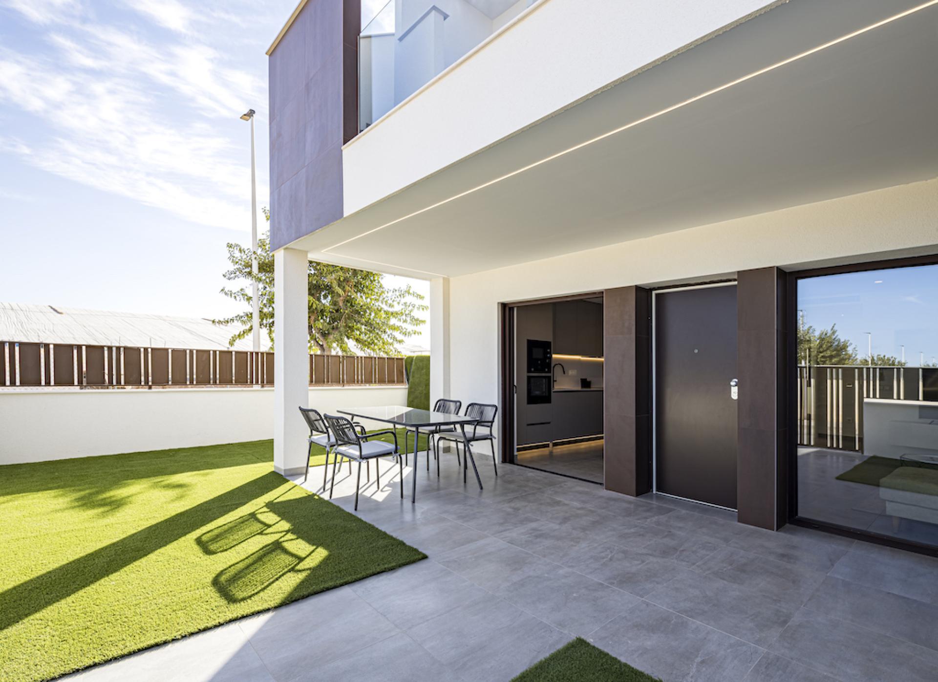 2 !bedroom Mieszkanie z ogrodem ! EN Pilar de la Horadada in Medvilla Spanje
