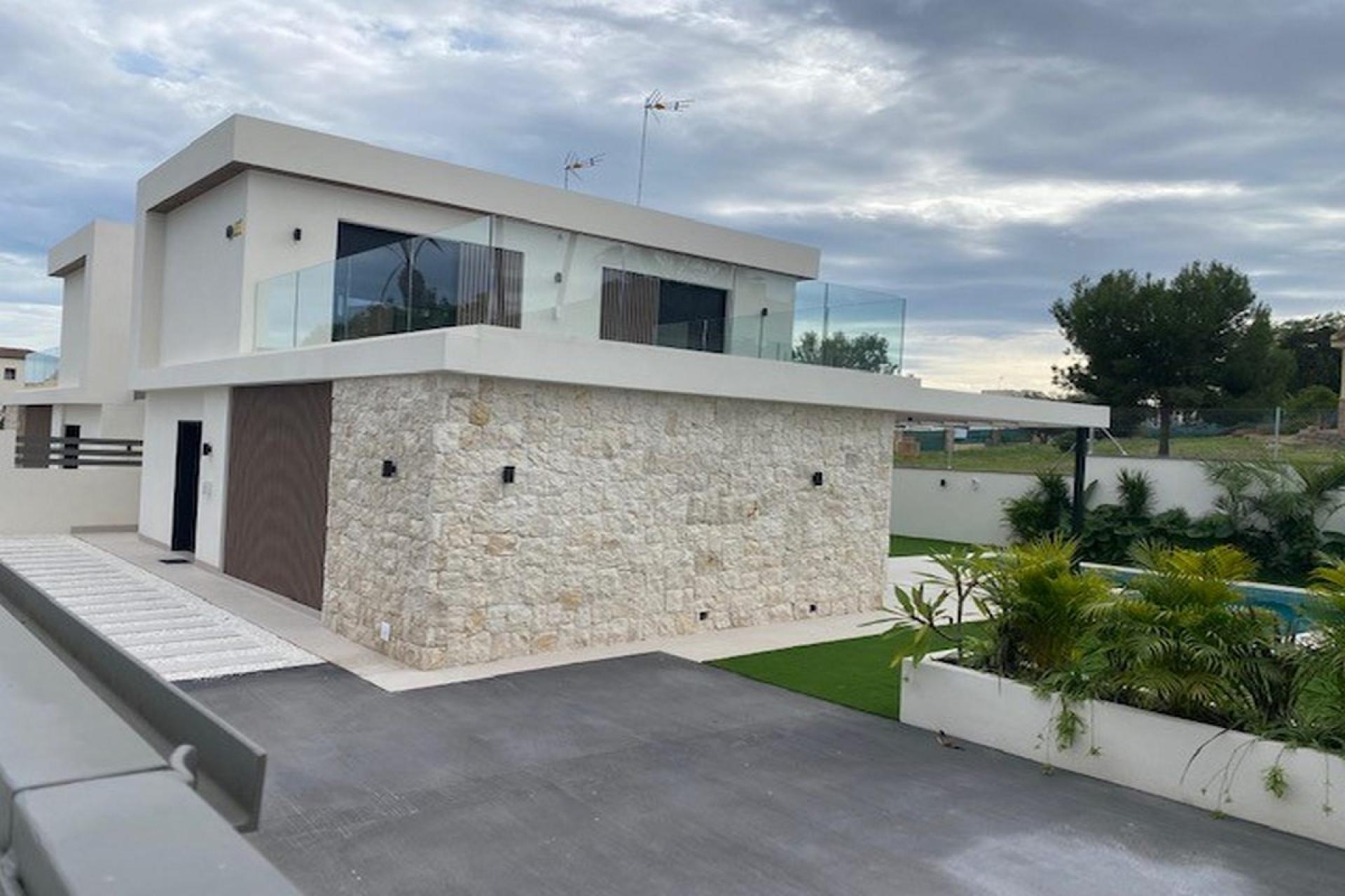 Nowe domy wolnostojące w Lomas de Cabo Roig in Medvilla Spanje
