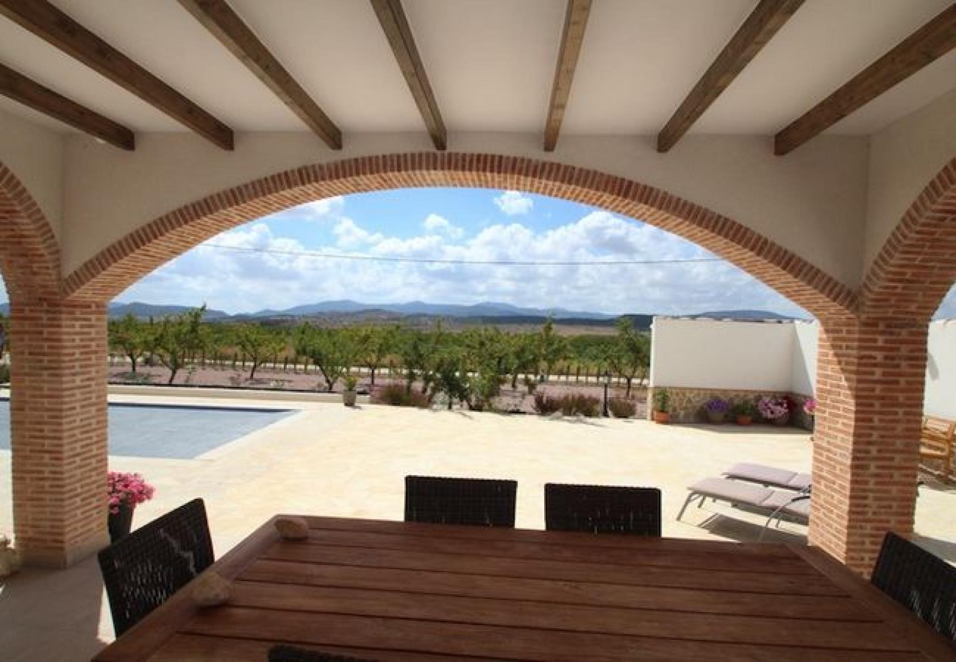 Nowo wybudowana willa poza planem, która zostanie zbudowana na Costa Blanca in Medvilla Spanje