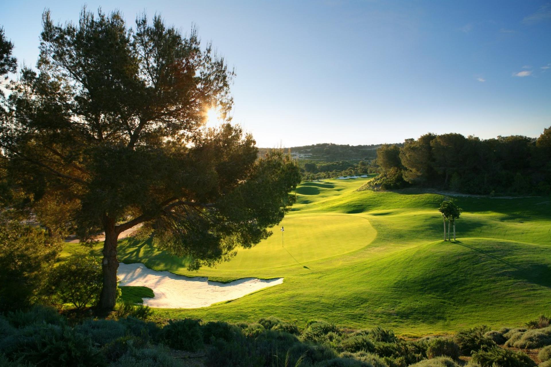 Willa w doskonałej lokalizacji w Las Colinas Golf & Country Club in Medvilla Spanje